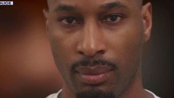 Detroit police officer caught allegedly sending explicit texts to stepdaughter