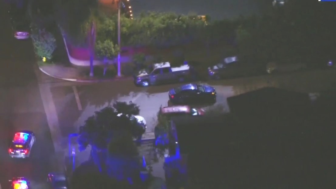 Police chase extends from Koreatown to Westlake