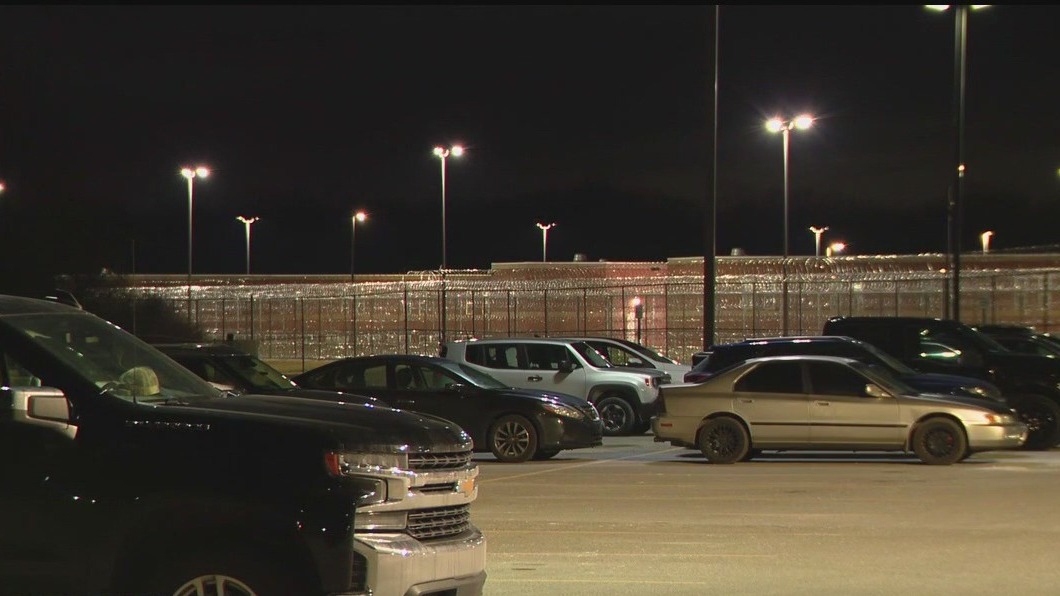 Multiple hospitalized after Macomb County prison brawl | FOX 2 Detroit