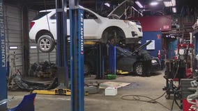 I hit a pothole - Now What? Vehicle Expert Can Weigh in