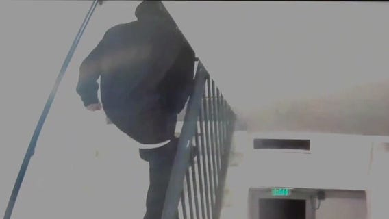 Manhunt for apartment complex murder suspect