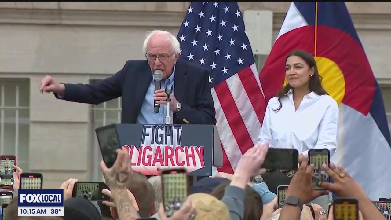 Democrats face internal struggles as progressives push for change