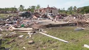 Deadly tornadoes strike South and Midwest