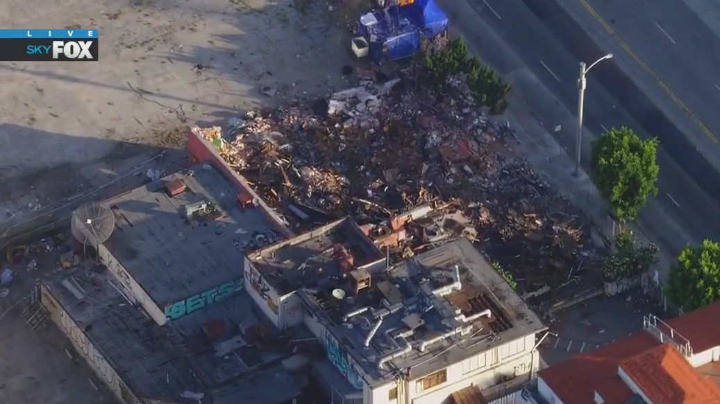 Man with a gun in Westlake