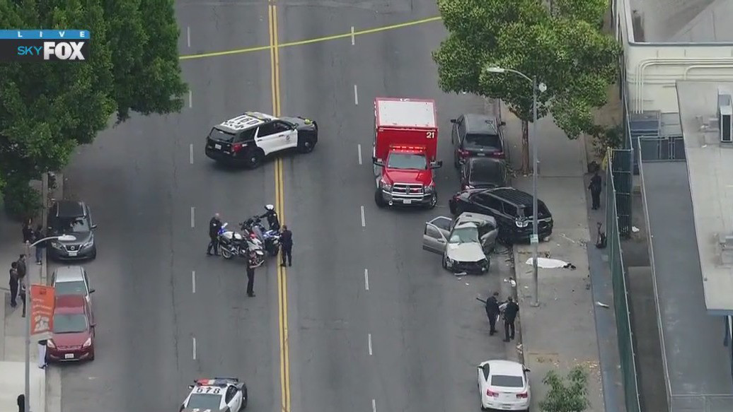 1 person killed in fatal crash in South LA