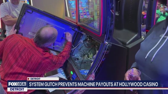 Slot machine glitch delays payouts at Hollywood Casino