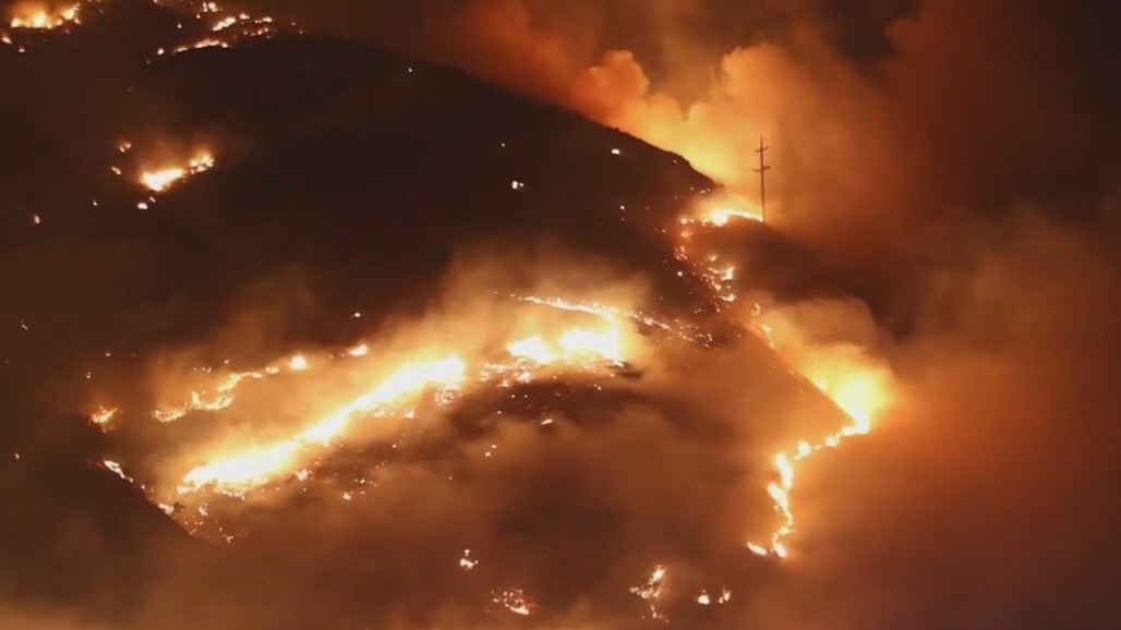 Fort Fire in Lebec burns near the 5 Freeway
