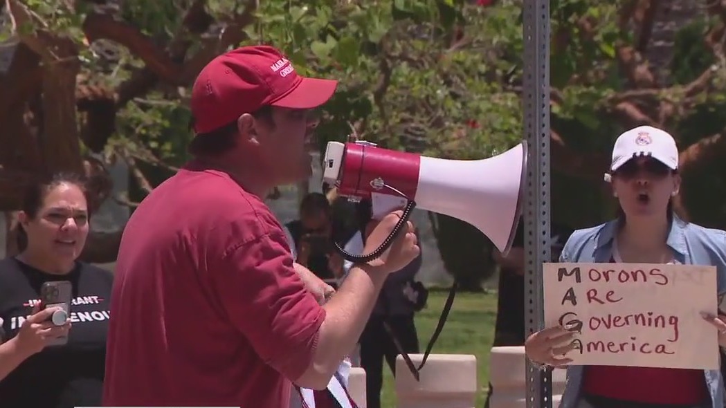 ICE protests extend to Santa Ana amid raids