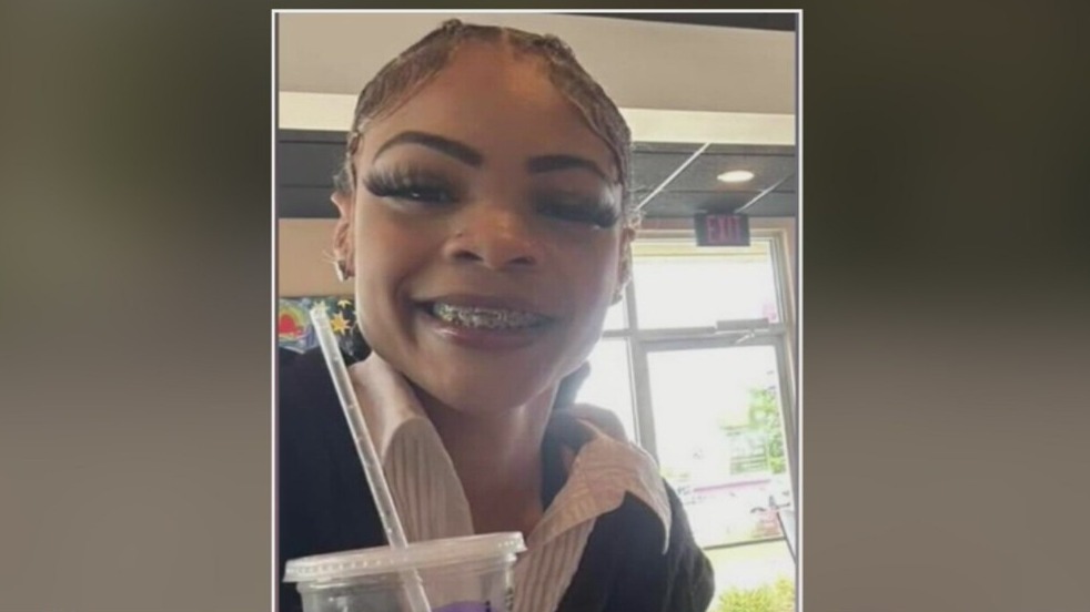 Family and friends mourn for 17-year-old London Thomas