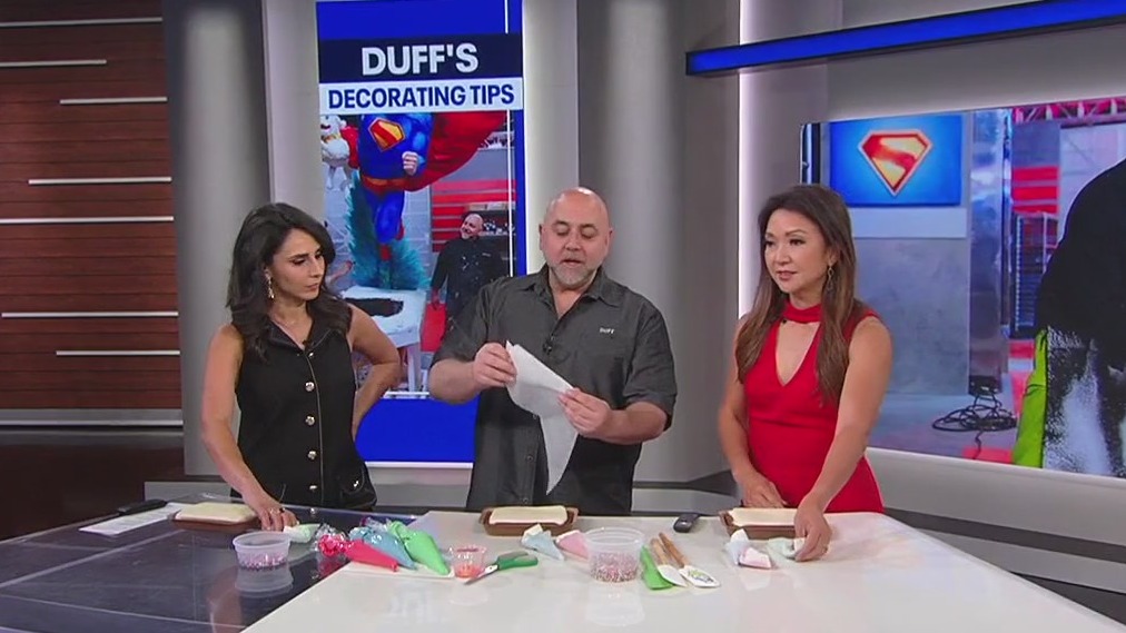 "Super Mega Cakes" with Duff Goldman