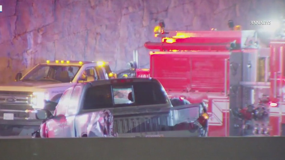 1 dead, officer seriously injured in 405 Freeway crash