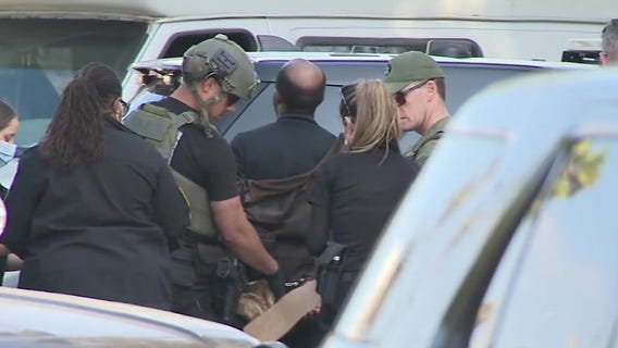 Santa Monica officer shot, suspect arrested