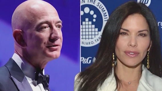 Jeff Bezos, Lauren Sanchez arrive in Venice