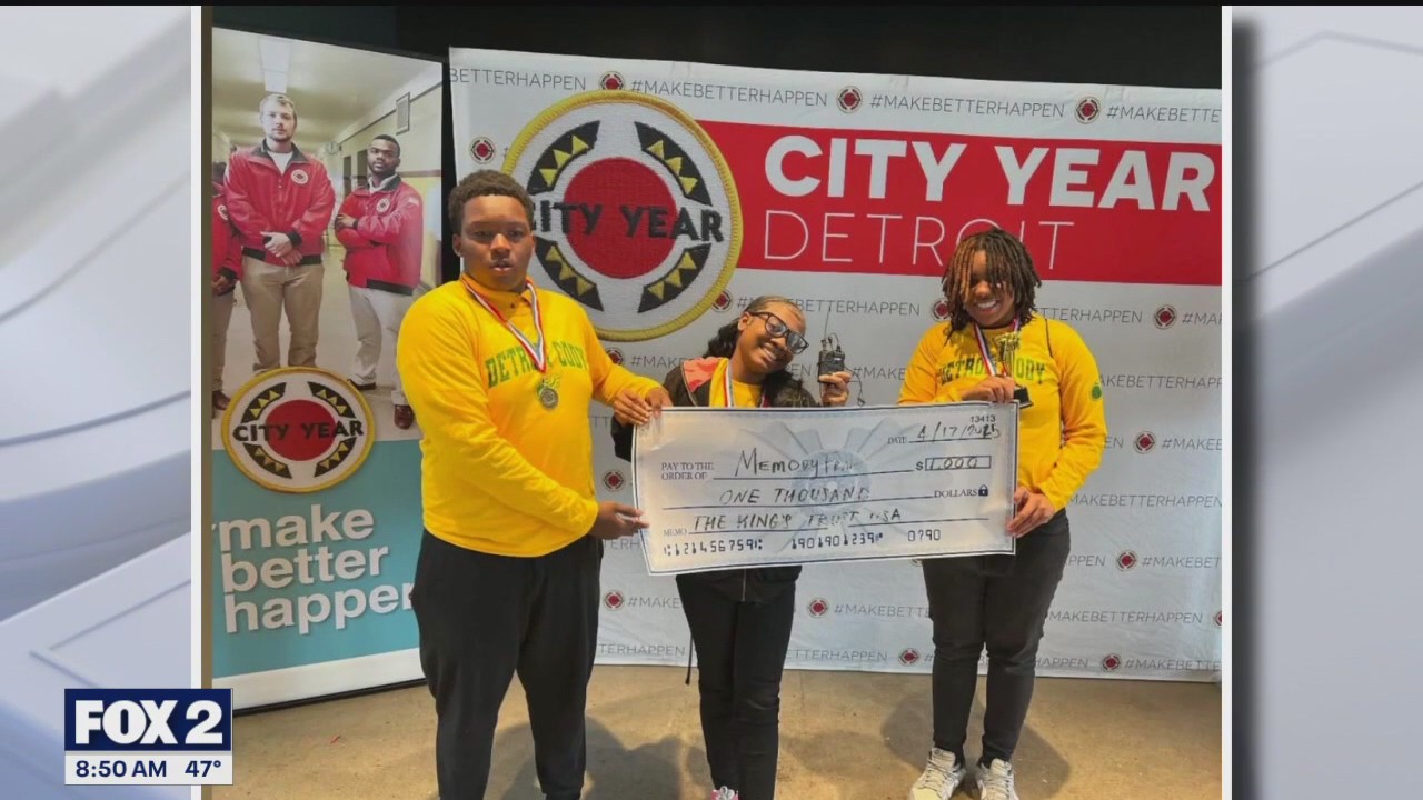 Detroit students earn spot in national competition with digital memory frame