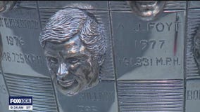 There?s only one Borg-Warner Trophy - ?Can I touch it??