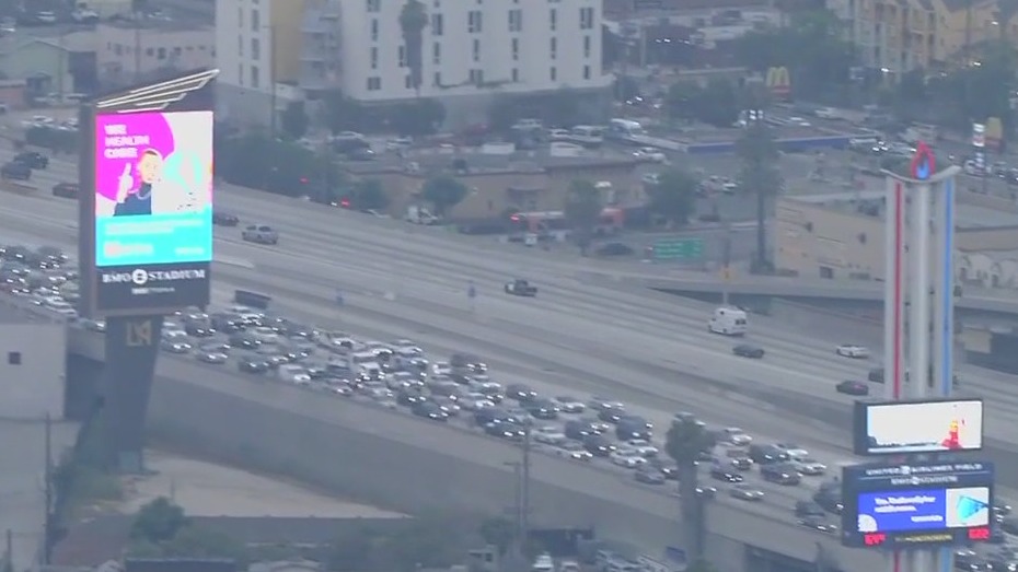 Deadly crash shuts down 101 Freeway