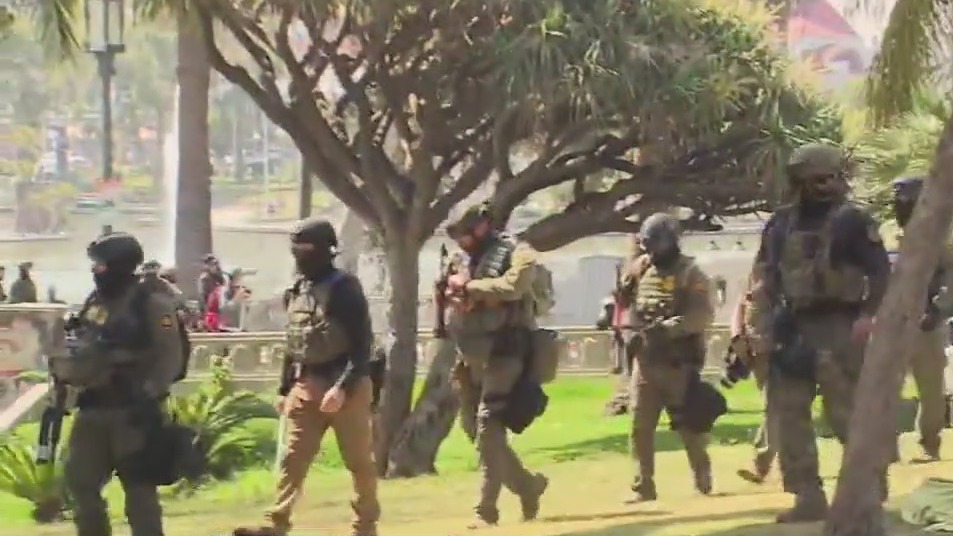 Judge blocks indiscriminate ICE raids in LA