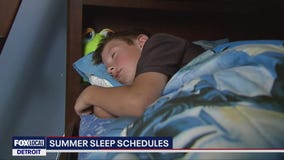 Expert explains how to manage your kids' summer sleep schedules