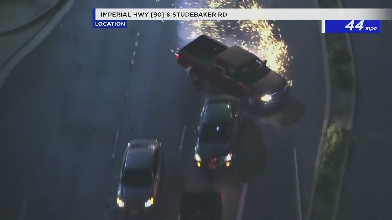 Police chase suspect rams into innocent drivers | FOX 11 Los Angeles