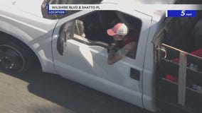 Police chase underway in Los Angeles