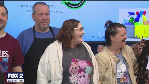 Students gain experience of serious mental health disorders working at Gesher Human Services? clubhouse program