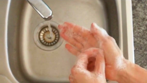 Families in LA still without water