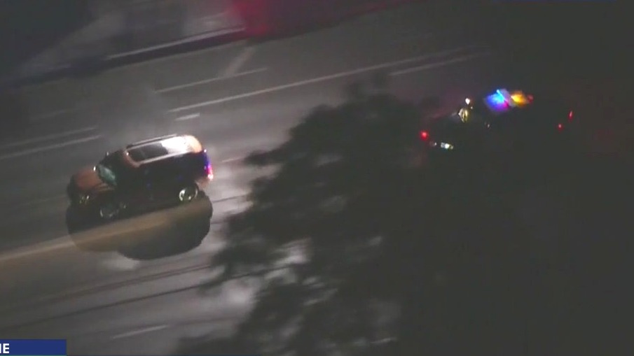 Half-hour police chase across San Fernando Valley