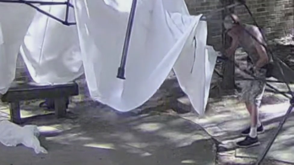 Search for suspect who stole gallery canopy tent in Pontiac