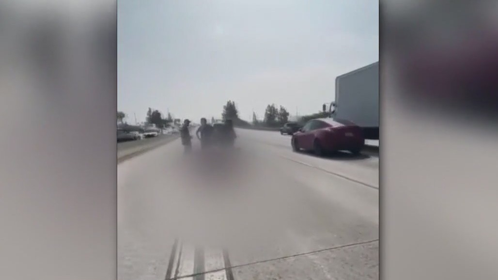 Man dies trying to run away from ICE agents