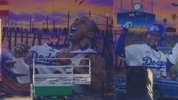 New Kobe Bryant mural unveiled