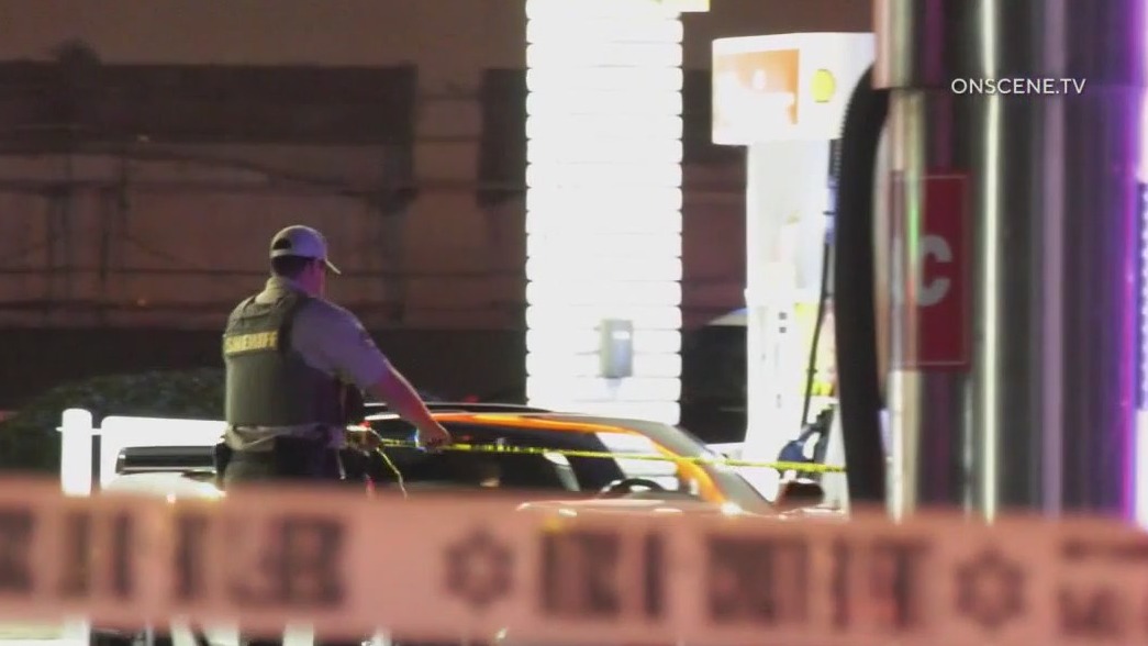 Deadly gas station shooting under investigation | FOX 11 Los Angeles