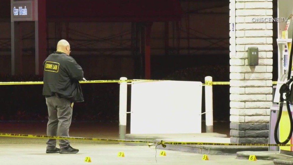 Man shot, killed at Pico Rivera gas station