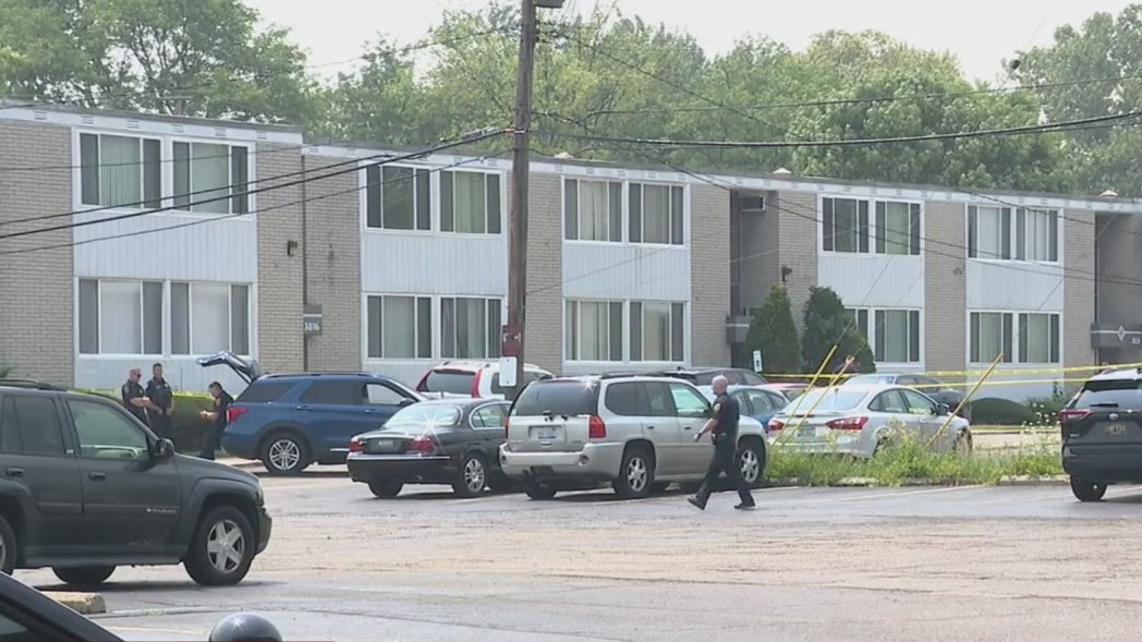 Man killed at Royal Oak apartments after argument