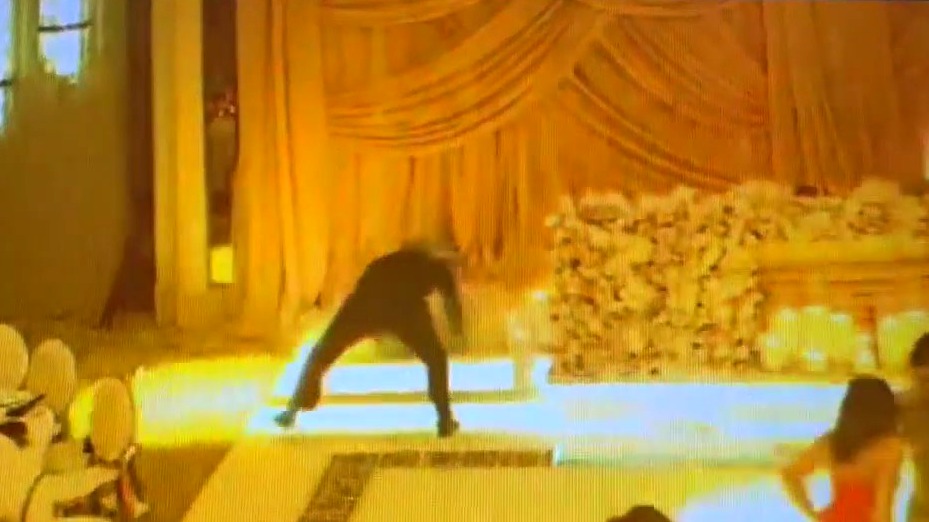 Wedding crasher steals $60,000 from newlyweds