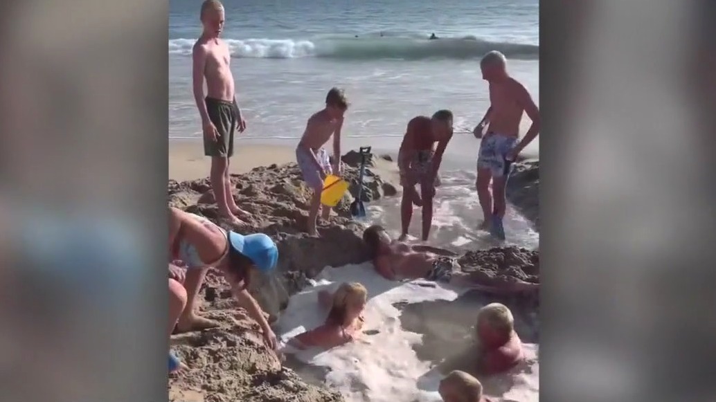 Holiday weekend bringing Angelenos to beach