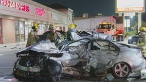 1 dead, several injured in Van Nuys crash