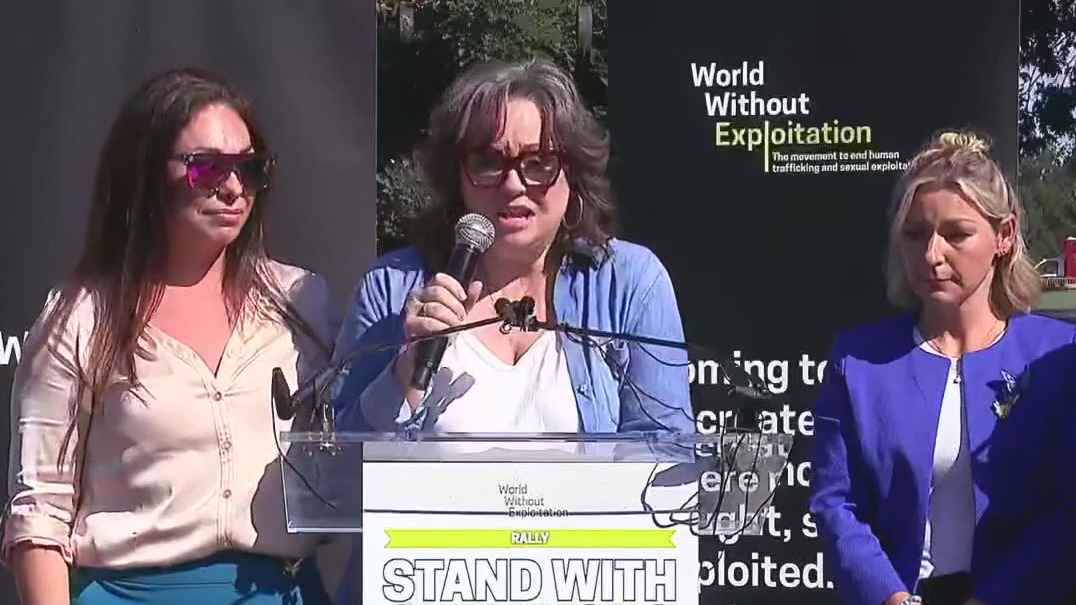 Epstein accusers call for full file release