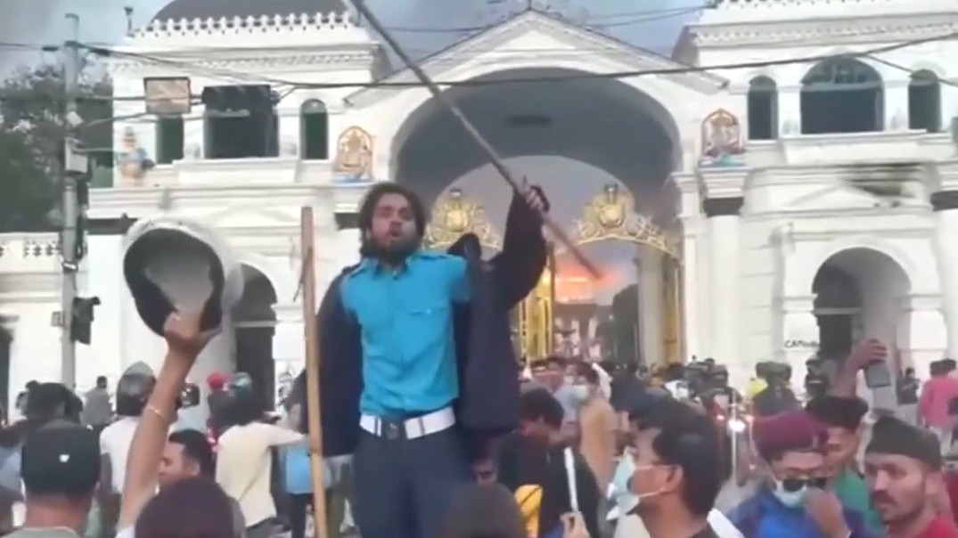 Protesters burn down Nepal's Prime Minister's home