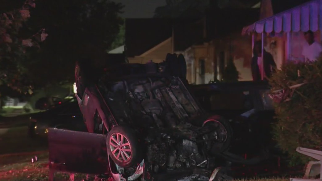 Detroit police: Joyriding teens crash into home