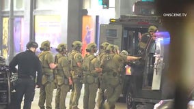 SWAT standoff suspect escapes from 7-Eleven