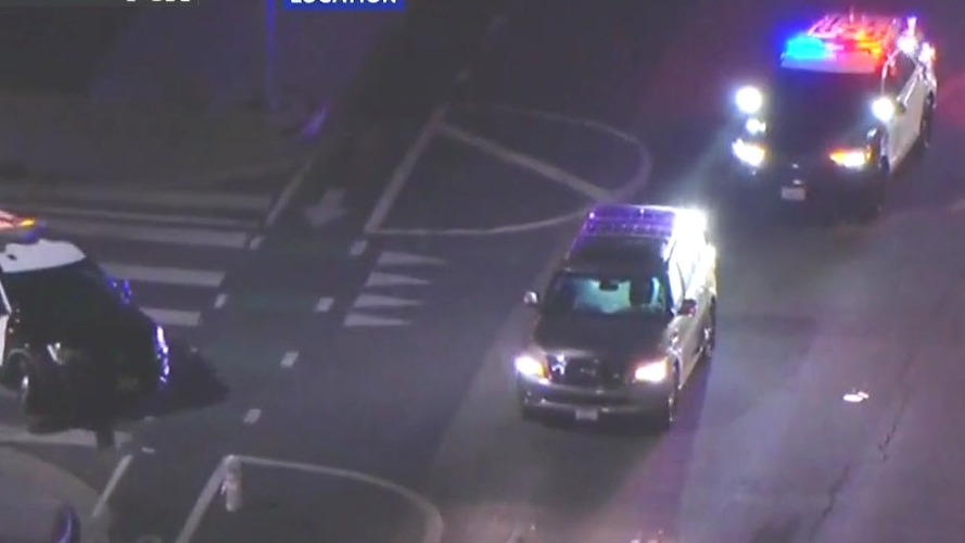 Police chase suspect evades cops near Hollywood