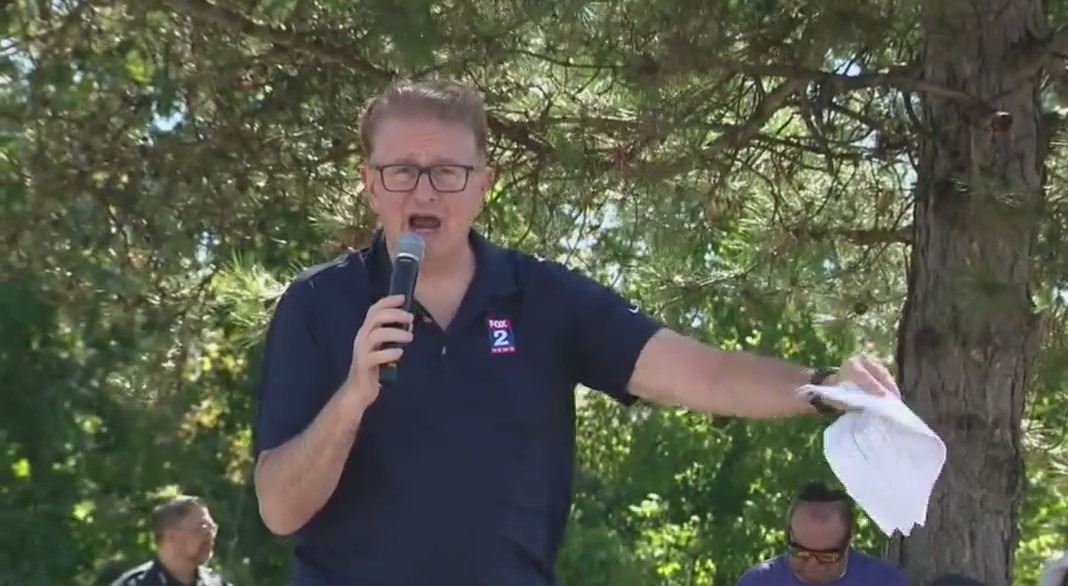 Friendship Circle Walk raises a million dollars for charity