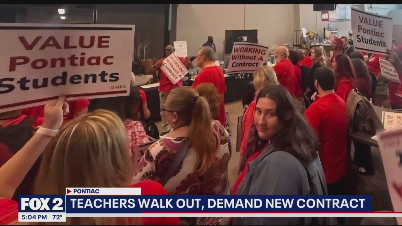 Pontiac school district teachers working without contract, walk out