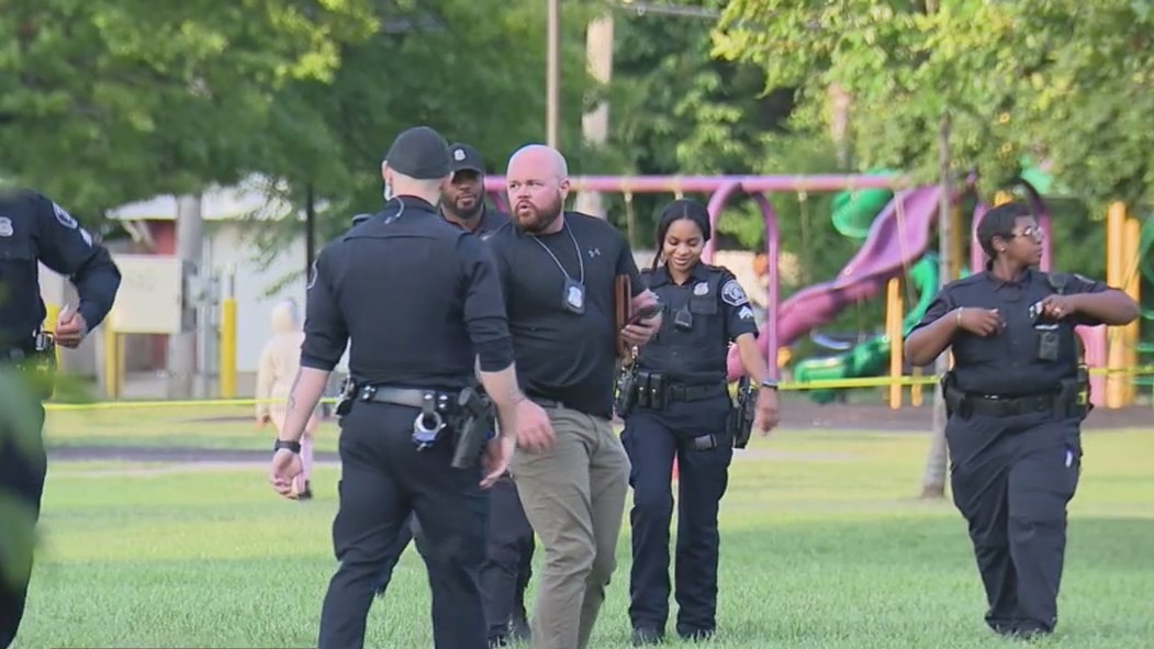 Teen shot during fight in Detroit park on city's east side