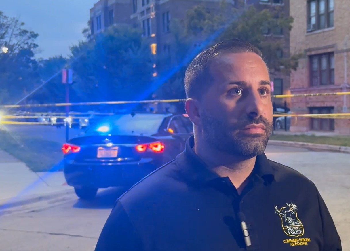 Man killed during custody dispute in Detroit