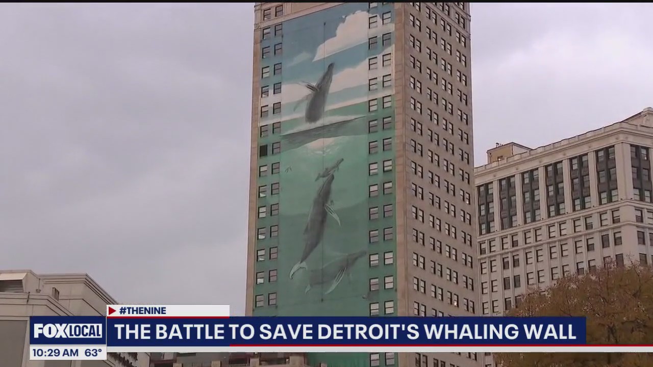 Wyland continues the battle to protect his Whaling Wall mural