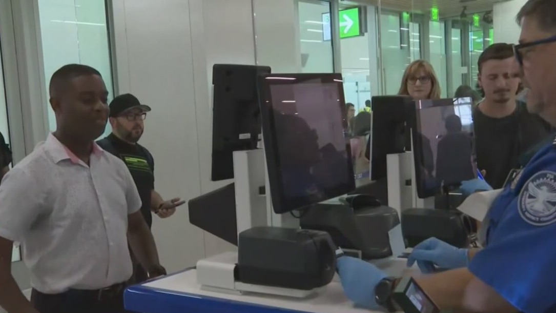 Local TSA officers impacted by government shutdown