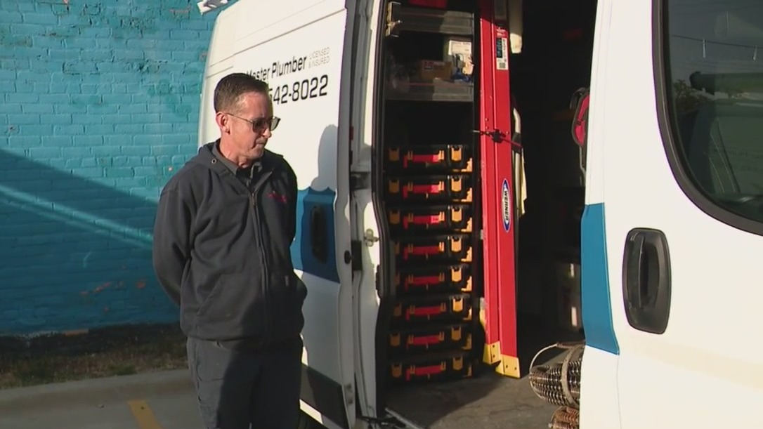 Ferndale plumbing company targeted by thieves