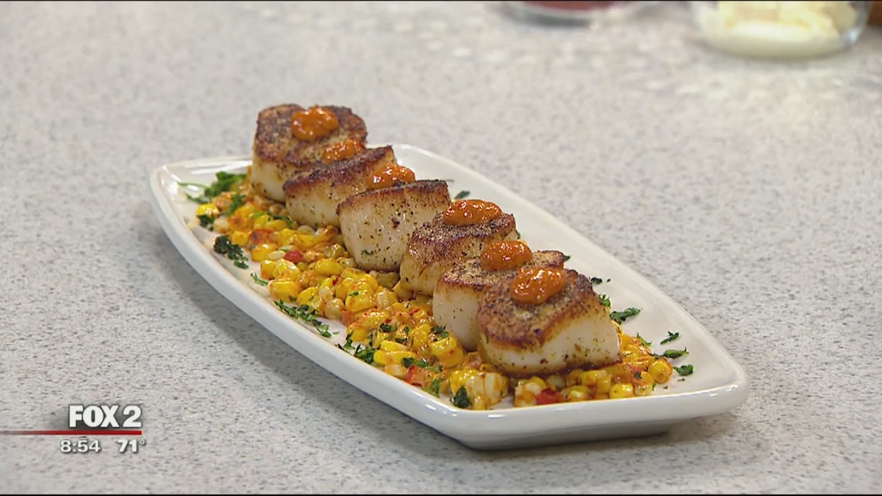 Searing scallops with Bonefish Grill