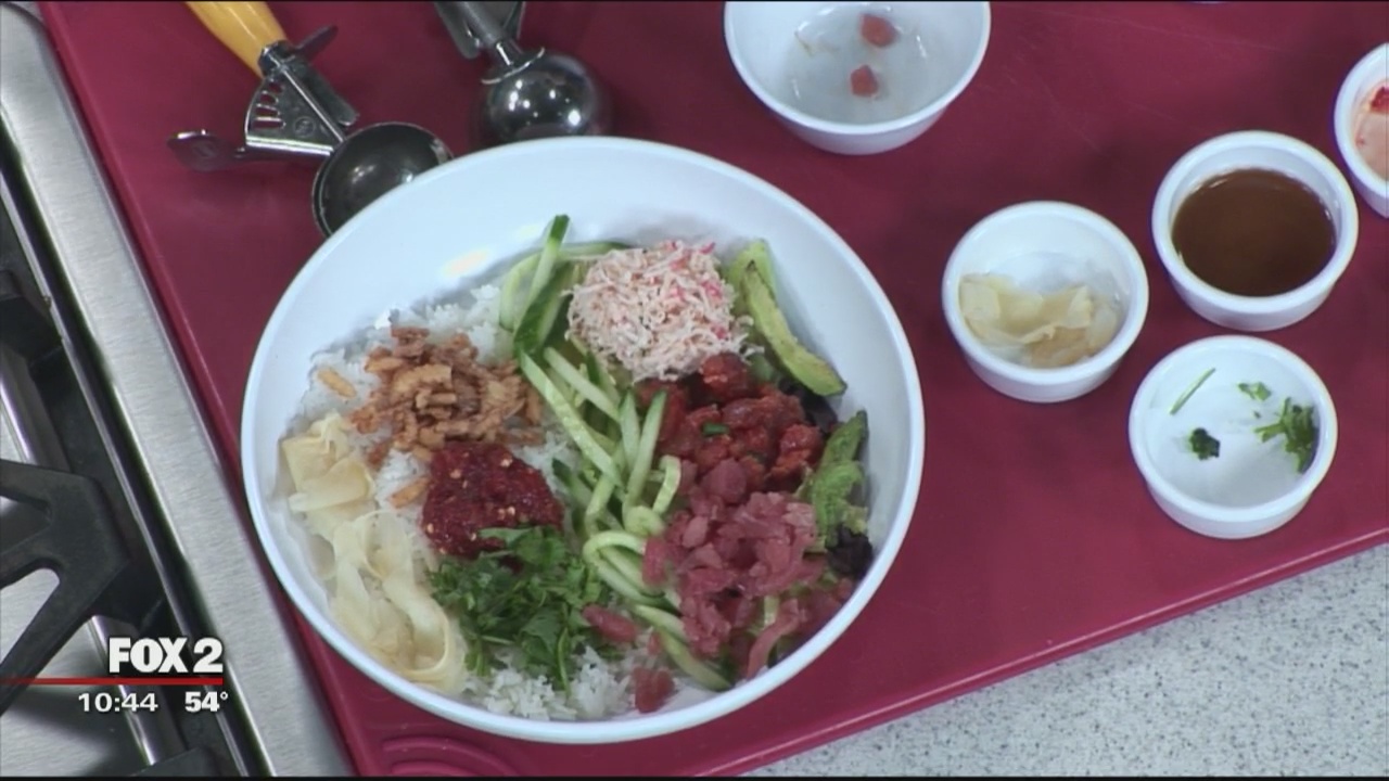 Pei Wei chef prepares spicy Polynesian poke bowl